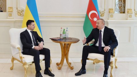 Zelenski Azərbaycan Prezidentinə zəng etdi
