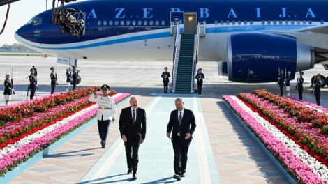 Prezident Özbəkistanda səfərdədir - FOTO