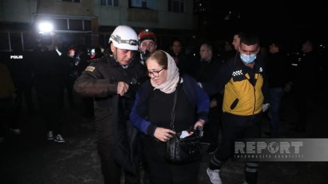 Yasamalda yaşayış binasında yanğın nəticəsində zəhərlənənlərin kimliyi məlum olub - SİYAHI