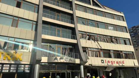 Bakıda “AFEN Plaza”da partlayış - 3 nəfər yaralandı - VİDEO