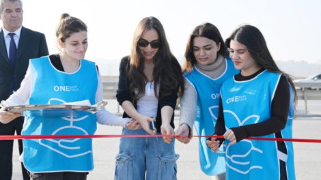 Leyla Əliyeva yeni parkın açılışında iştirak etdi - FOTO