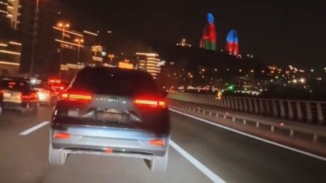 Nömrəni söküb avtobus zolağına girən sürücü saxlanıldı
