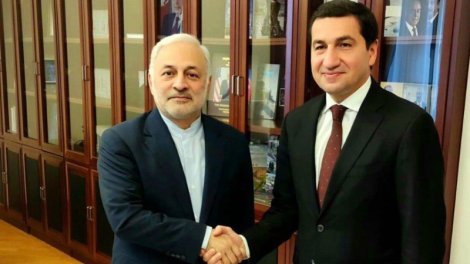 
Hikmət Hacıyev İran XİN rəhbərinin müavini ilə regional məsələləri müzakirə edib