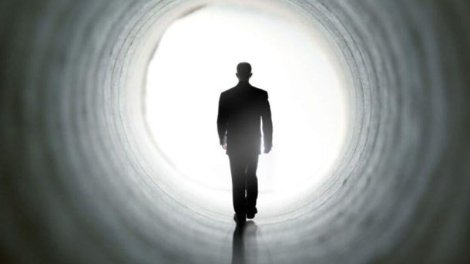 İnsanlar ölüm anında niyə "tunelin sonunda işıq"ı görür? - Bunun elmi izah var