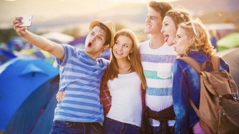 Ağıl ustaları: Bu dörd tarixdə doğulanlar özlərini buqələmunlar kimi dəyişirlər