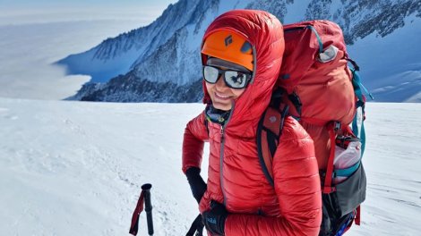 Antarktidanın ən yüksək zirvəsini fəth edən azərbaycanlı: "Dağlara Allahın köməyi ilə gedirəm"