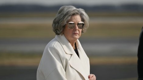 KİV: Tramp Ağ Evin aparat rəhbərini işdən çıxarmaq təklifə gülüb