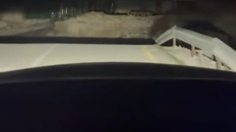 Uçuruma qədər maneəsiz gəldi:- Təhlükədən son anda xilas oldu - VİDEO