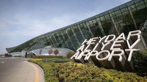 Bu şirkətlərin təyyarələri Bakı aeroportuna məcburi eniş etdi