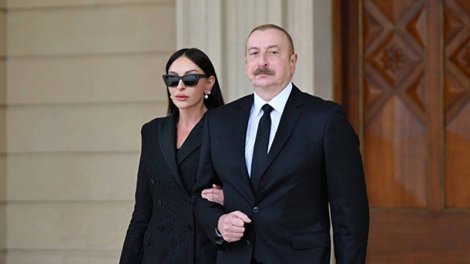 Prezident və birinci xanım Nizami Gəncəvi Mərkəzinin həmsədrinə başsağlığı verdi
