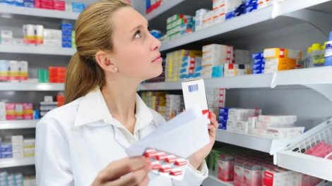 Apteklərdə niyə reseptsiz antibiotik satılır?