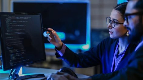 Süni intellekt böyük komandanın bir ildə edəcəyi işi bir saata yerinə yetirdi