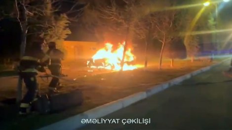 Sumqayıtda iki maşın toqquşdu - Yanğın baş verdi