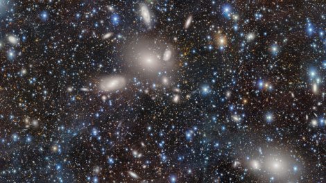 Alimlər ölü ulduzun ətrafında qeyri-adi aktivlik aşkar etdi