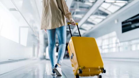 Hava yolları əl yükü ilə bağlı sərt qaydalar tətbiq edir: Pilot səbəbini izah etdi