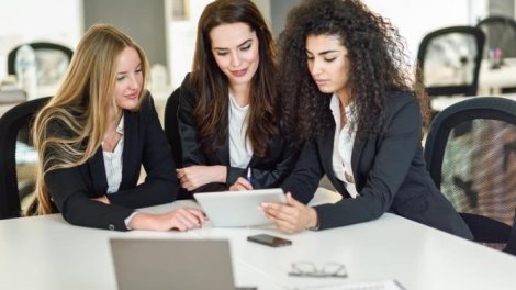 Psixoloq: &ldquo;Çox vaxt rəhbər vəzifələrə qadınlar seçilmir, çünki...&rdquo;