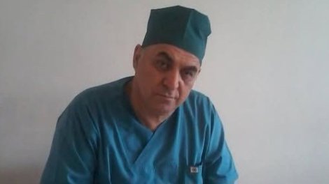Tanınmış cərrah vəfat etdi