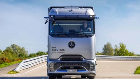 Dizelə alternativ gəlir? - "Mercedes"in maye hidrogen yük maşını