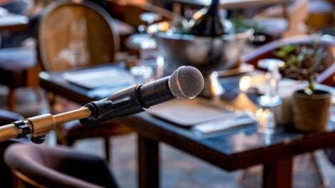 Restoranlar mahnıya görə müəllifə ödəniş etməlidir?