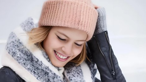 Qışda papaq taxmaq saçlara zərərlidirmi? - Doğru bilinən yanlış