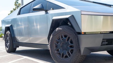 "Tesla" sahiblərinin bitməyən təkər dərdi: Niyə bu qədər tez köhnəlir?