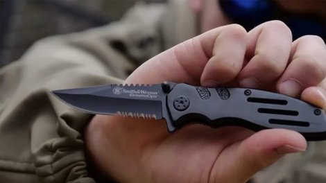 Yeniyetmələrə bıçaq satışı qadağan olunacaq? - AÇIQLAMA