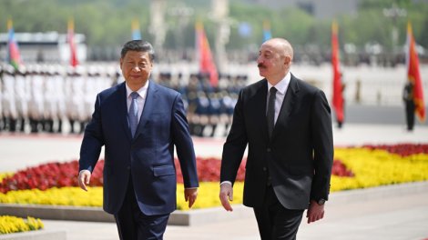 İlham Əliyev Çin liderini təbrik etdi