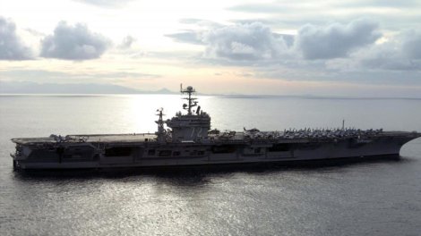 Ağ Evdən böyük: "Abraham Lincoln"un göyərtəsi hansı ölçüdədir?