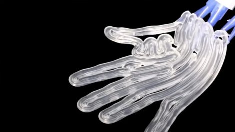 Metal yığınlarından süni əzələlərə: Robot dünyasında yumşaq inqilab