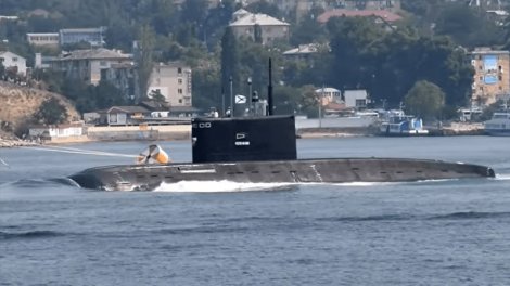 Rusiya NATO qarşısında adi hərbi qüvvələrdə uduzur və alternativ silahlara güvənir - Vitse-admiral