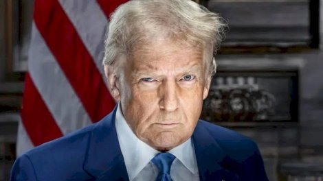 Tramp İrana zərbələri iqamətgahından izləyib