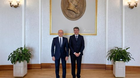 Energetika naziri moldovalı həmkarı və “TAP AG”nin rəhbəri ilə müzakirələr aparıb