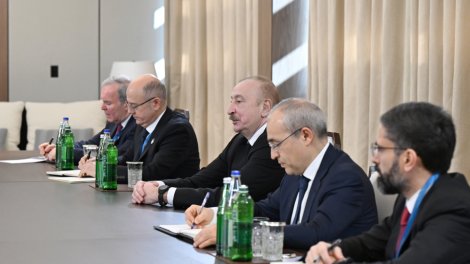 Prezident qəbul keçirdi - FOTOLAR