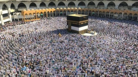Həcc ziyarəti təxirə salınacaq?