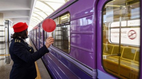 Bakı metrosunda tüstülənmə oldu