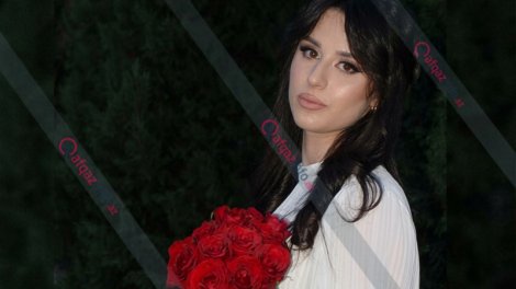 Doğuş vaxtı ölən 19 yaşlı Röyanın fotosu