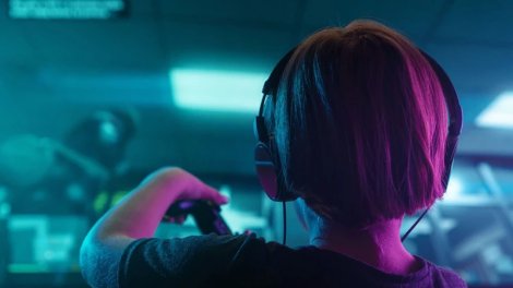 Rəqəmsal dünyada uşaqlar: Oyunlar, risklər və alternativlər