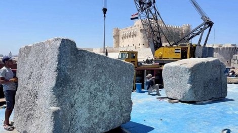 Məşhur mayakın 80 tonluq blokları dənizdən çıxarıldı: Alimlər hansı sirri açmaq istəyir?