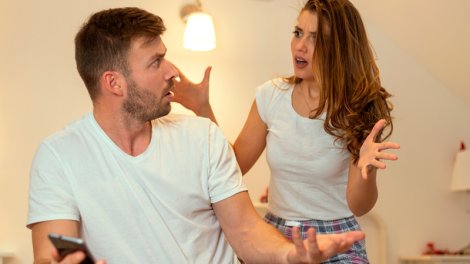 Qadın təsadüfən ərinin gizli donor işlədiyini və 10 uşaq atası olduğunu aşkar etdi