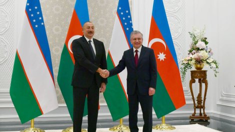 
İlham Əliyevlə Şavkat Mirziyoyev arasında telefon danışığı oldu