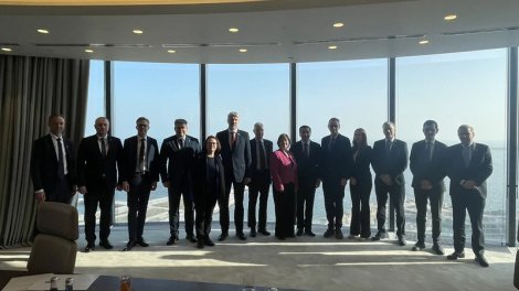 Hikmət Hacıyev Şimali Baltik Səkkizliyi ölkələrinin siyasi direktorları ilə fikir mübadiləsi apardı