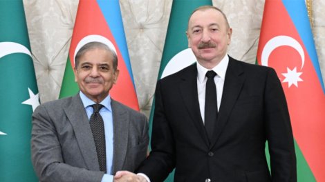 Prezident Şahbaz Şərifi təbrik etdi
