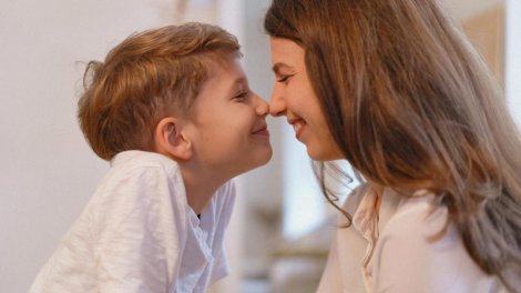 Bu aylarda doğulan qadınlar ən qayğıkeş analar olur