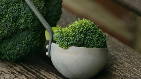 Daha çox kalsium almağınıza kömək edəcək 5 yaşıl tərəvəz