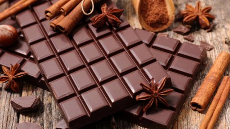 Hər gün qara şokolad yemək orqanizmdə nəyi dəyişir? - Diyetoloq detalları açıqladı