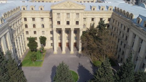 
Rəsmi Bakı ABŞ və İran arasında elan edilmiş atəşkəsi alqışlayır