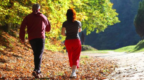 Gündə cəmi 30 dəqiqə: Təzyiqi azaltmaq üçün 4 həftəlik gəzinti planı