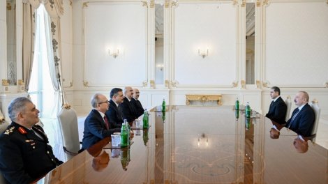 Prezident Türkiyənin daxili işlər nazirini qəbul edib - FOTOLAR