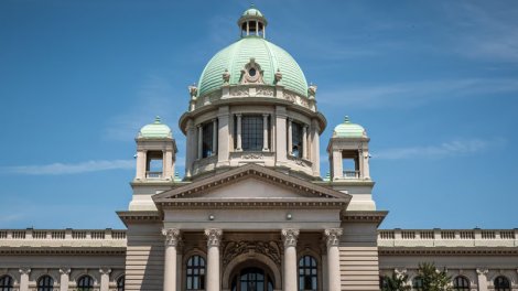 "Politico": Aİ-nin Serbiyaya 1,5 milyard avro maliyyəni dayandırmaq ehtimalı var