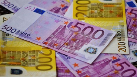 Aİ G7 ölkələrini Ukraynaya 45 milyard avro kreditin erkən verilməsinə çağırır